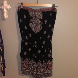 Strapless black casual romper